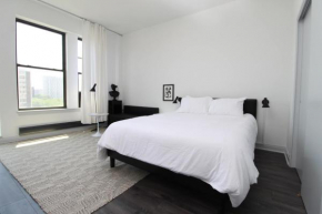 Trendy HP Studio with Fast Transit to UChicago & DT by Zencity